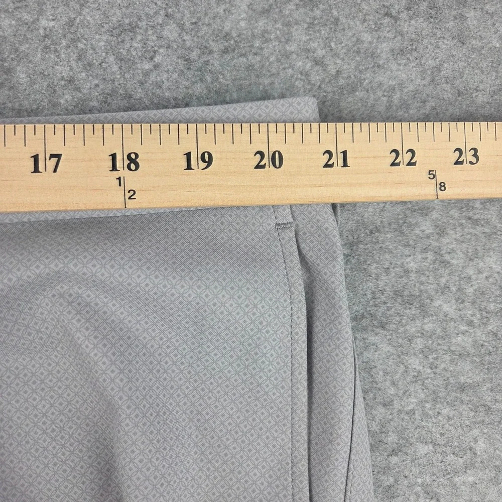 Peter Millar Salem Classic Fit Golf Shorts Mens 40 Grey Performance Geometric